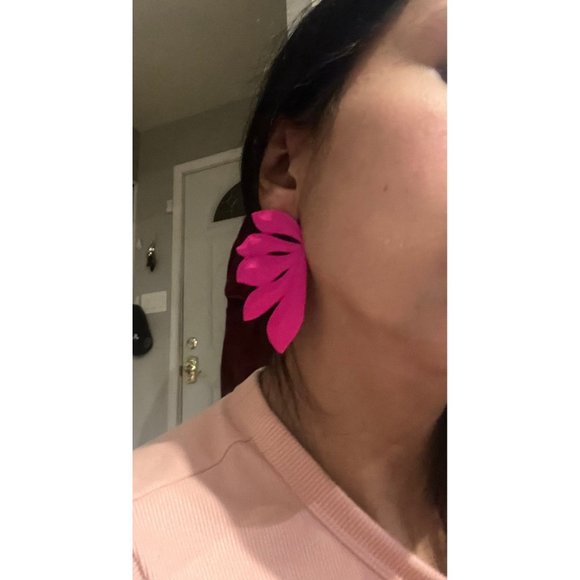 Hot pink stud earring big statement large fuchsia flower neon chunky bright pink - Picture 9 of 9